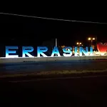 アパート Terra Sinus Luxury テッラジーニ